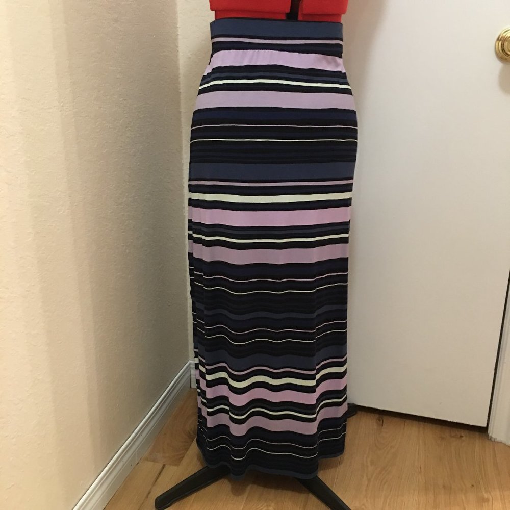 TOOK TO CONSIGNMENT STORE NWT Liz Claiborne Navy/ Lavender Stripe Maxi Skirt